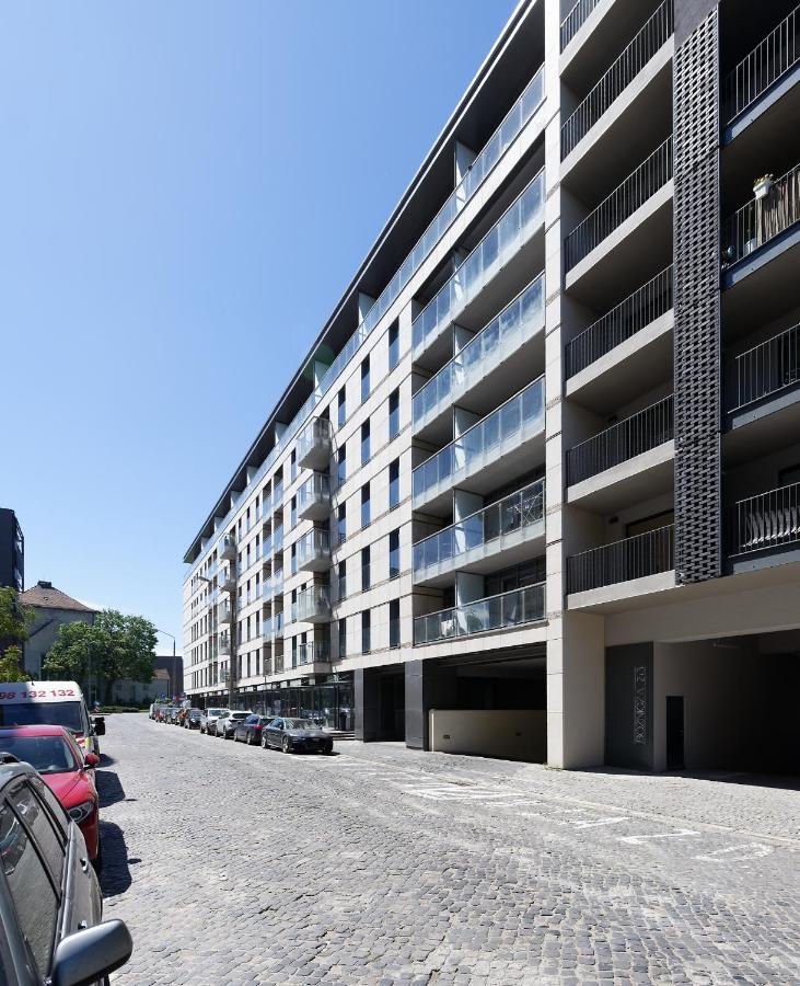 Art Apartament Parking By Impero ポズナン エクステリア 写真